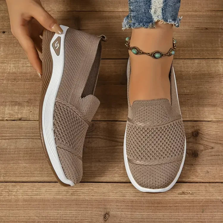 Azalea - Instap Sneakers