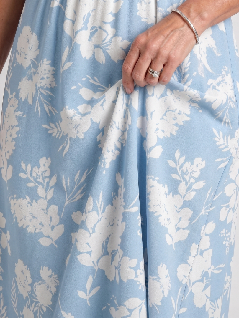 Marion - Floral Print V-Neck Midi Dress