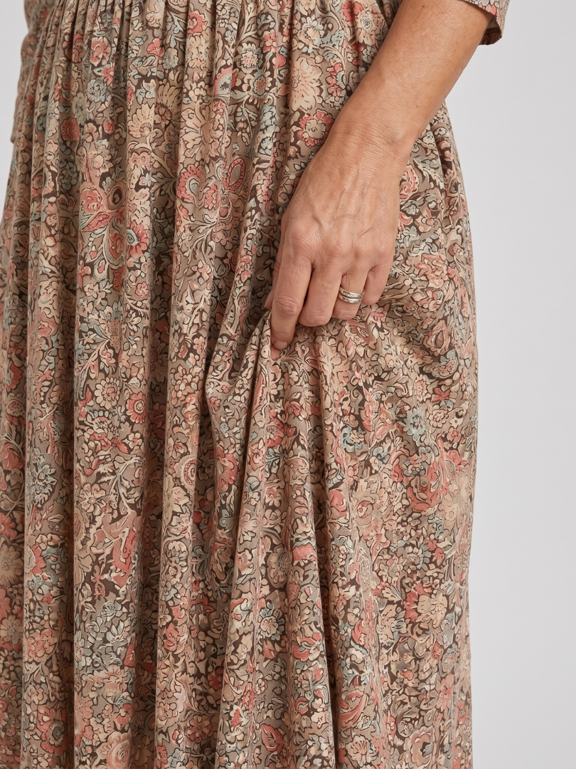 Picao - Vintage Floral Midi Dress