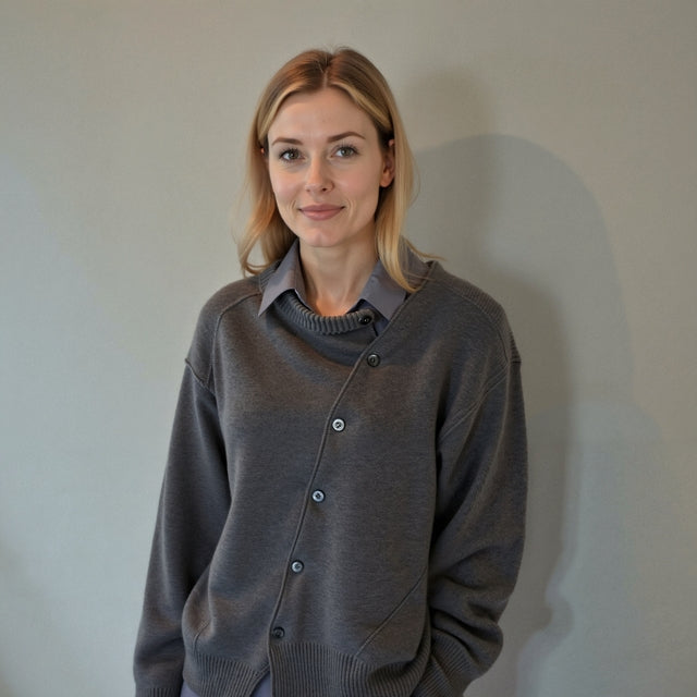 Van Meren Mode | Comodo Gilet met Speelse Knopen Detail
