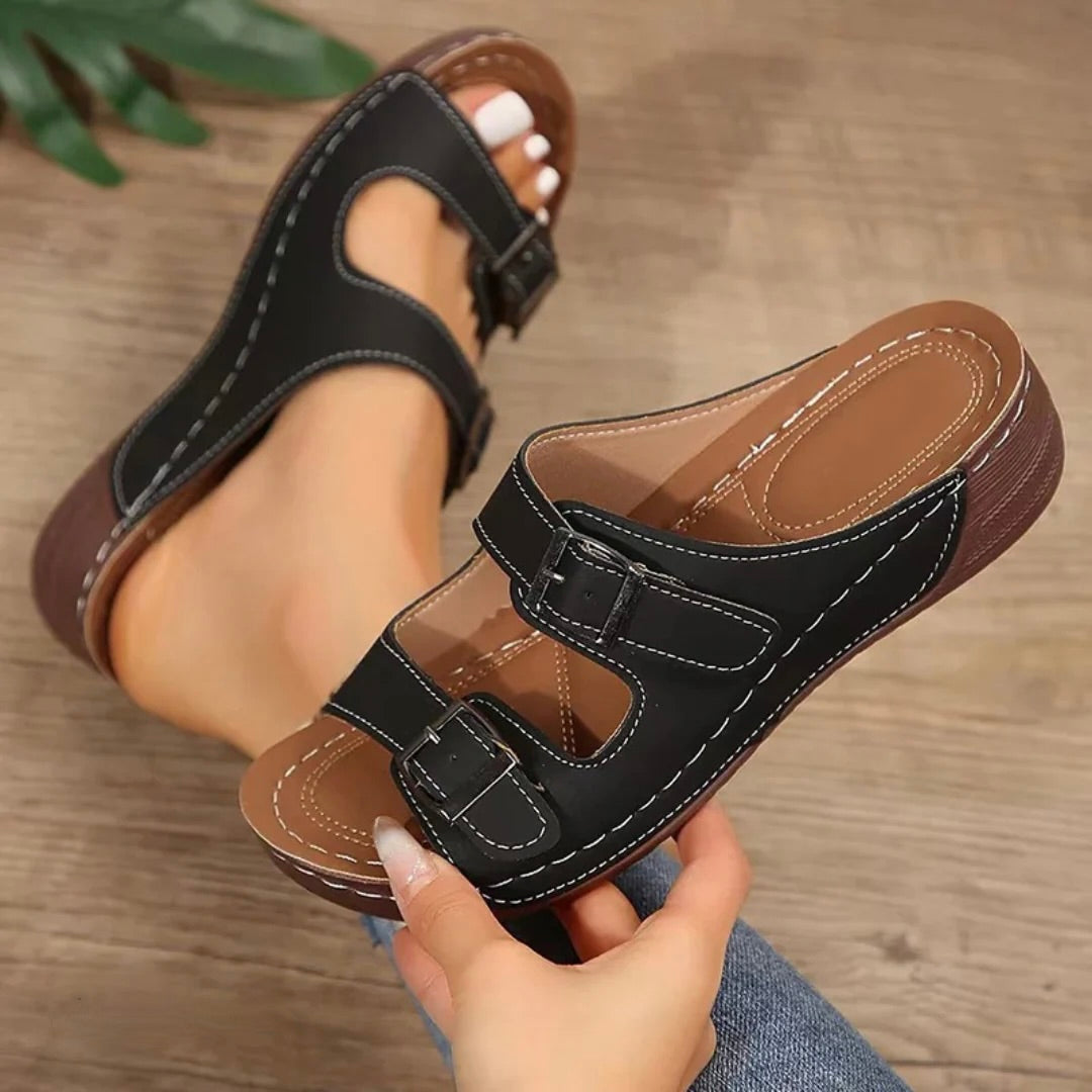 Delia | Sandals
