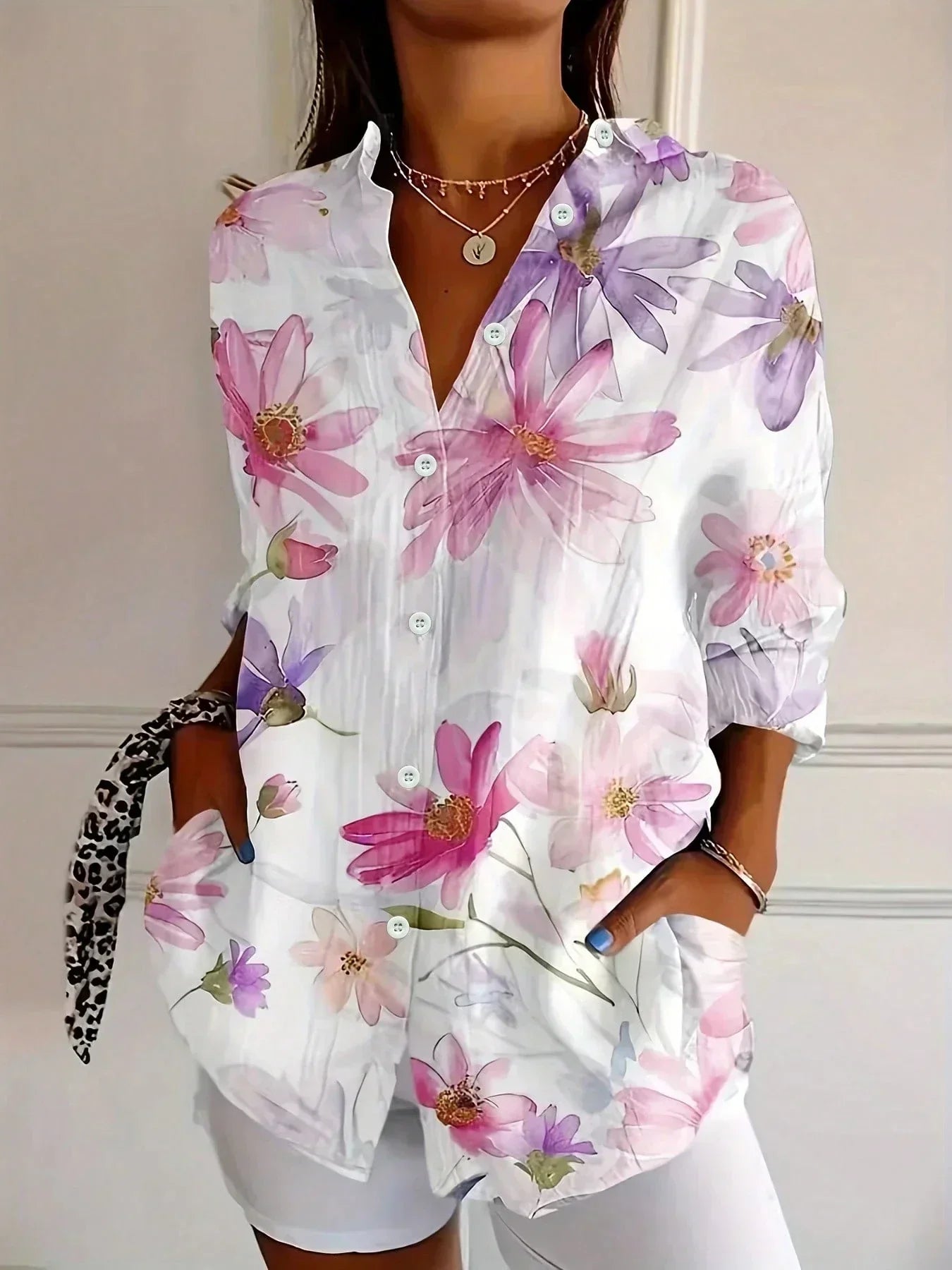 Van Meren Mode | Kleurrijke blouse met speelse print
