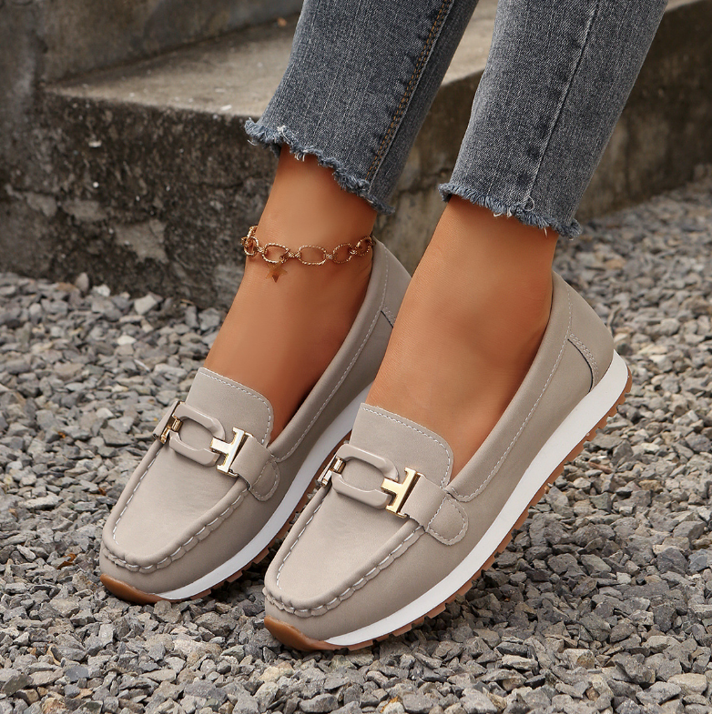 Emelia - Loafers met Gesp
