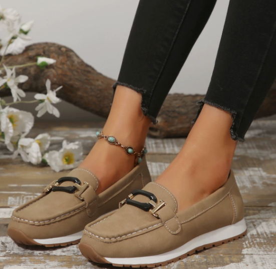 Emily - Loafers met Kettinggesp